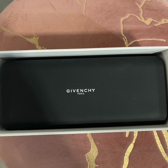 Givenchy Sunglasses - Picture 5 of 5